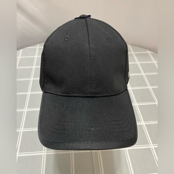 NWT Builtcool Black Baseball Cap Cooling Moisture Wicking Outdoor Active Hat - Picture 1 of 5
